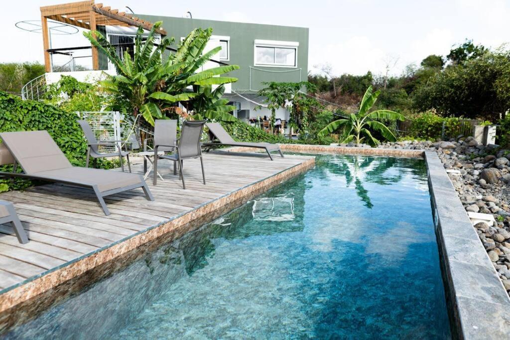 T2 Chaleureux & Piscine En Pleine Nature Petit-Canal Exterior photo